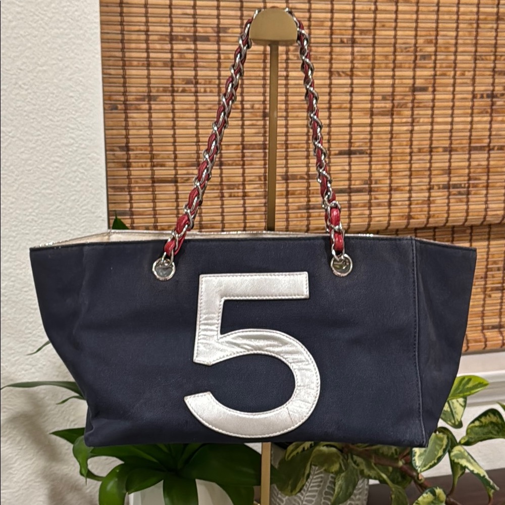 CHANEL Coco Mark No.5 Tote Bag, navy - Picture 4 of 15